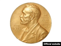 Nobel mükafatının medalı